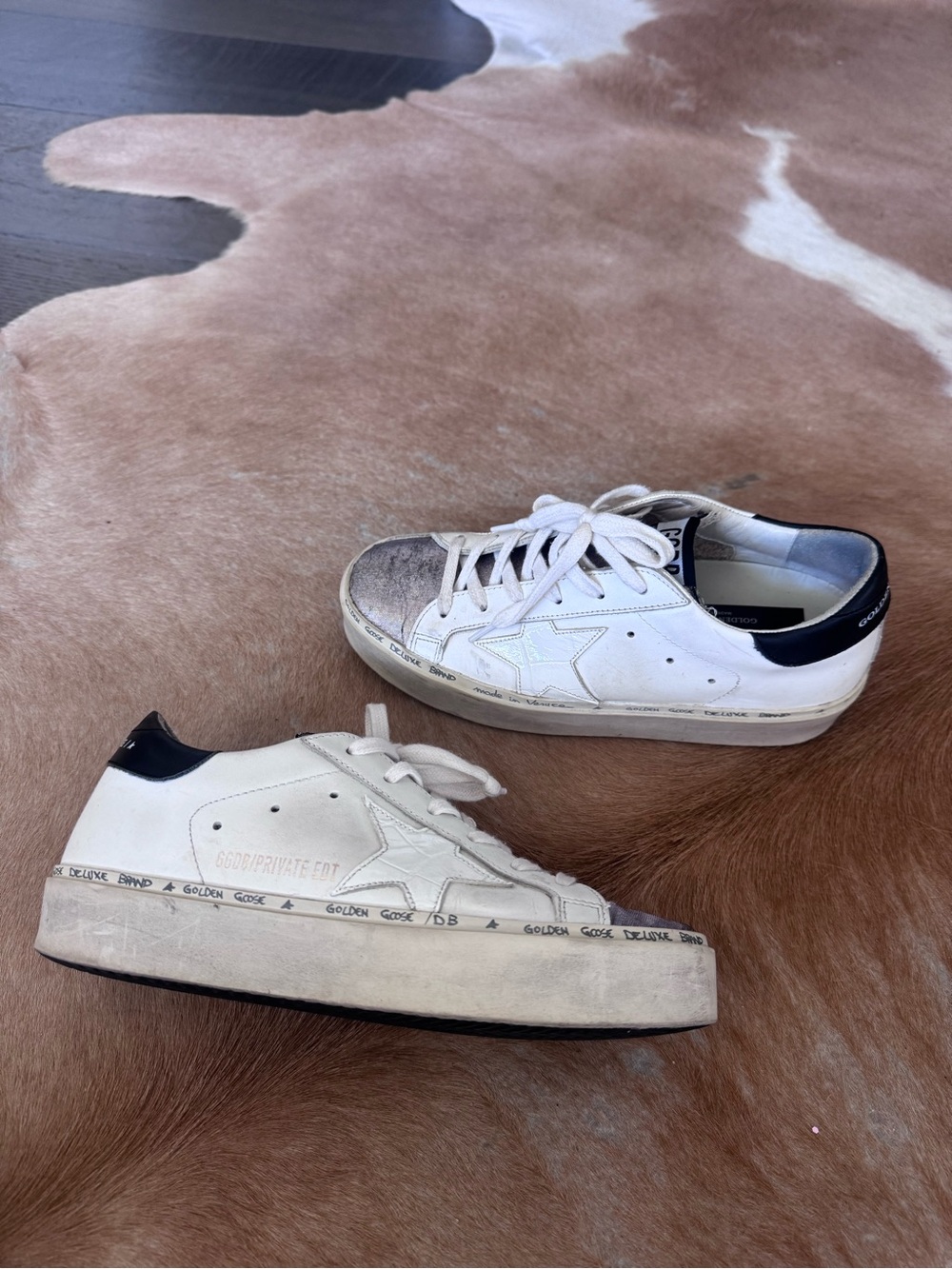 Golden Goose White Leather Low-Top Sneakers with Black Heel Tab
